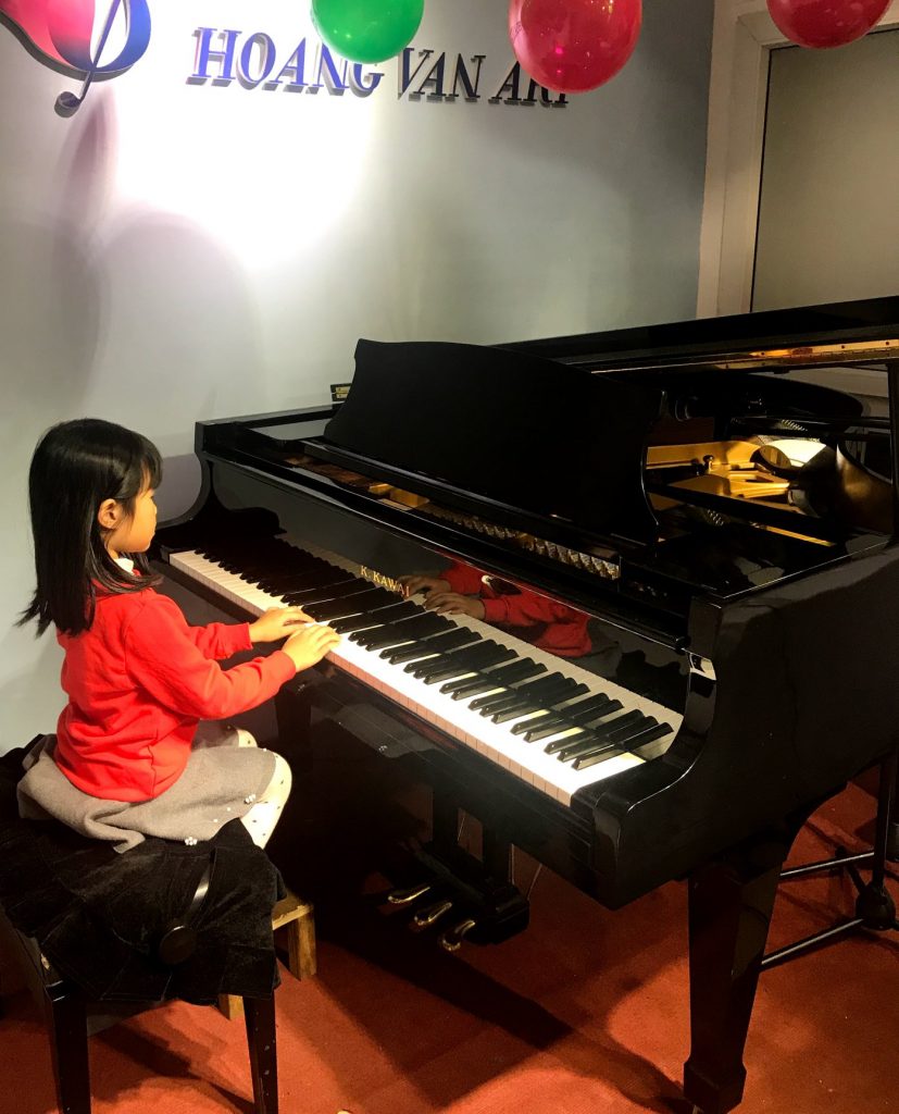 Hoang Van Art -Kỳ biểu diễn Kiểm tra quý 4 năm học 2019 - Môn Piano